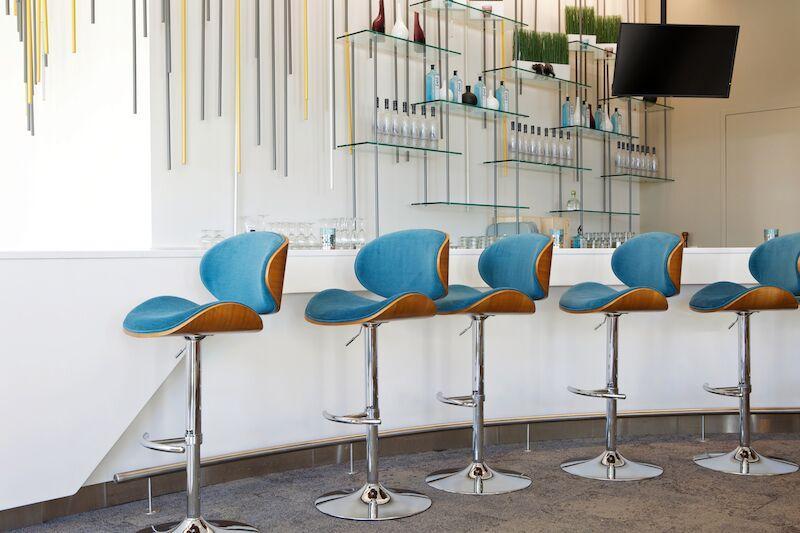 Grey Eagle Resort Calgary Bagian luar foto