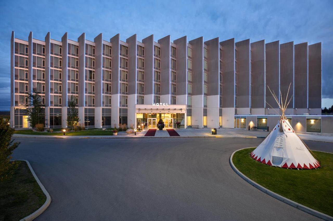 Grey Eagle Resort Calgary Bagian luar foto